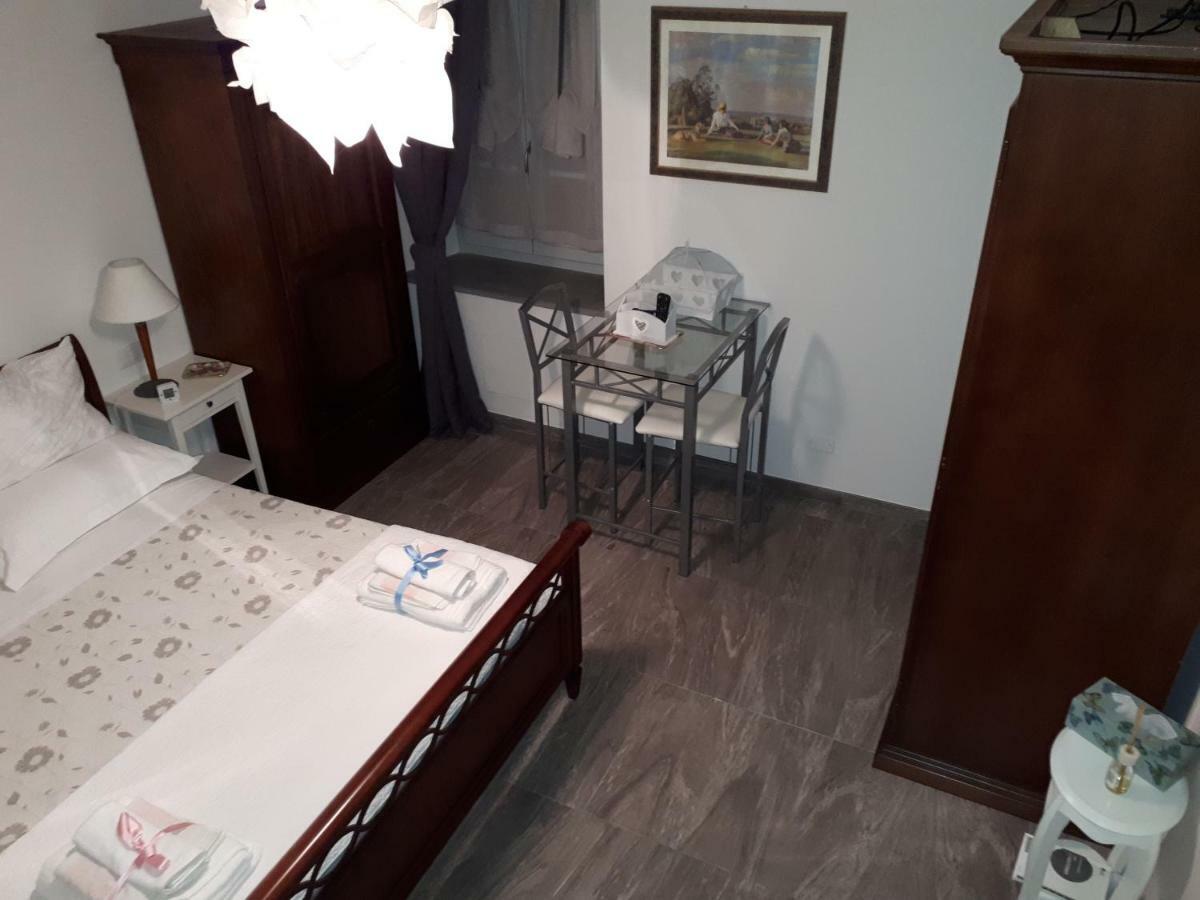 Oro Rosso Rooms Locazione Turistica アレッツォ エクステリア 写真